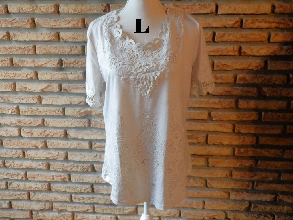 (170)- blouse femme t.L beige, Vêtements | Femmes, Blouses & Tuniques, Enlèvement ou Envoi, Comme neuf, Taille 38/40 (M), Beige
