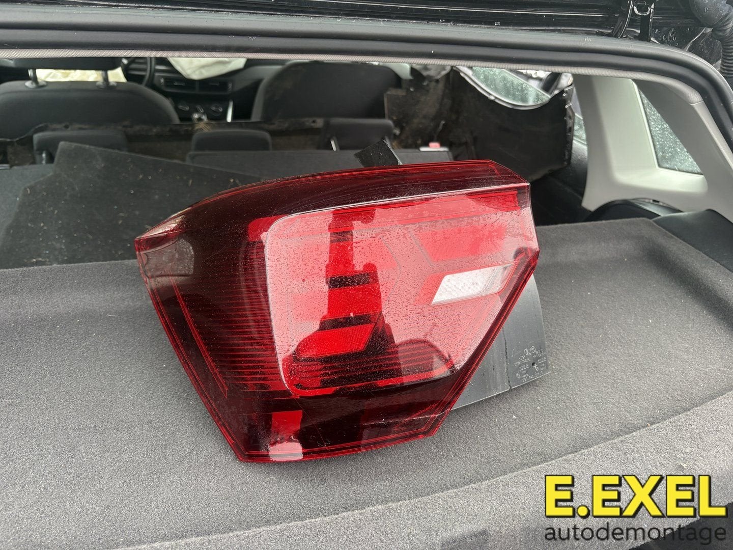 Achterlicht Links Volkswagen Polo VI vanaf 2020 2G0945095E, Gebruikt, -, Volkswagen, Ophalen of Verzenden
