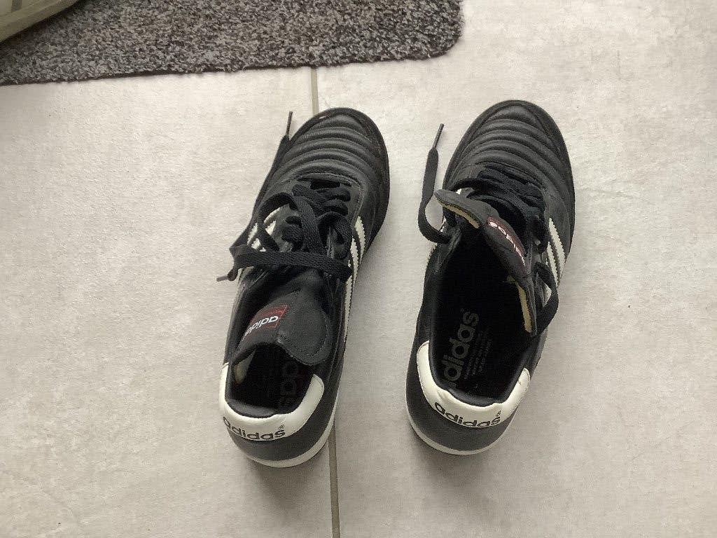 Adidas copa mundial, Ophalen, Zo goed als nieuw, Schoenen