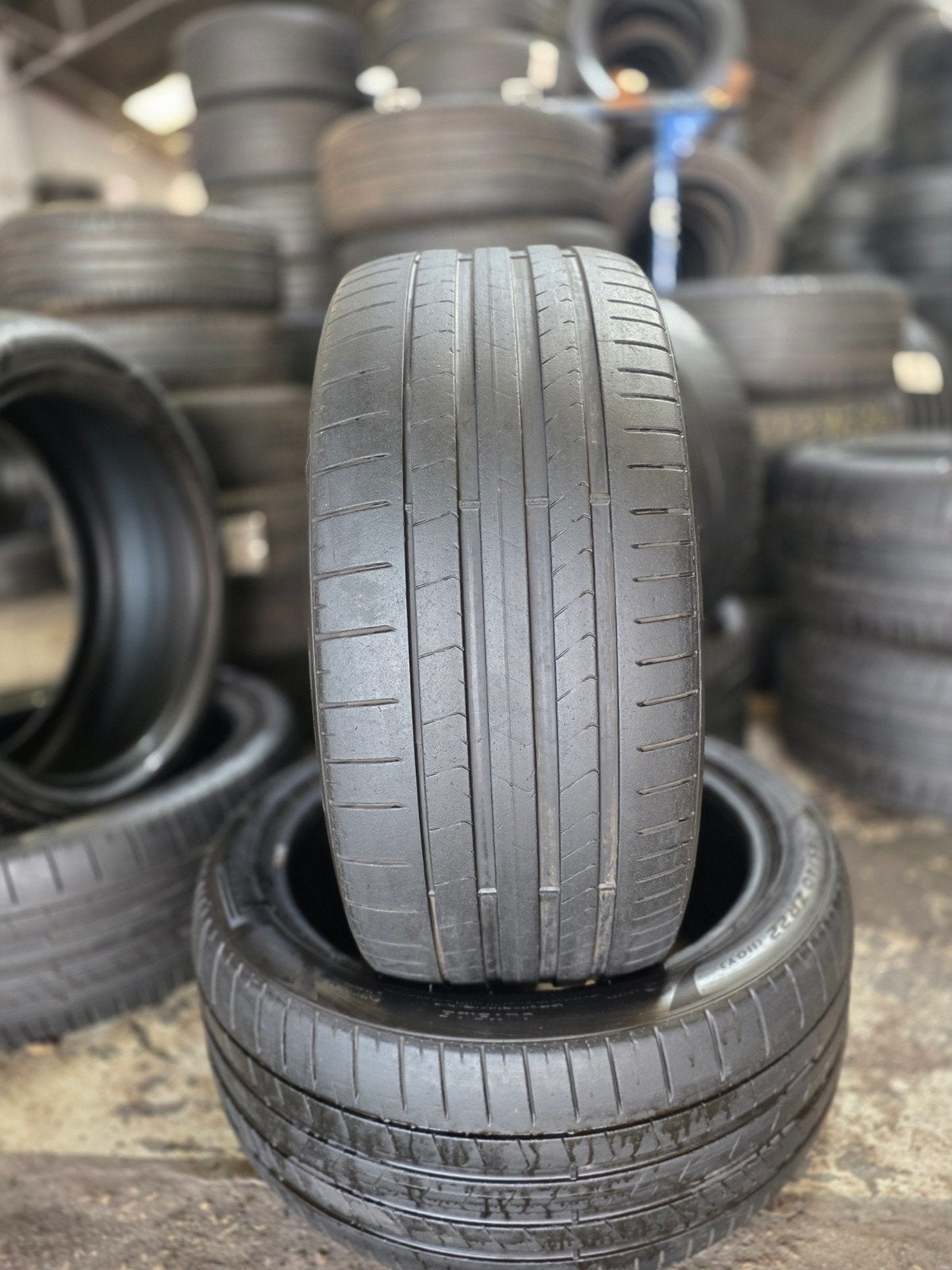 245 35 20 pirelli avec montage et équilibrage, Enlèvement