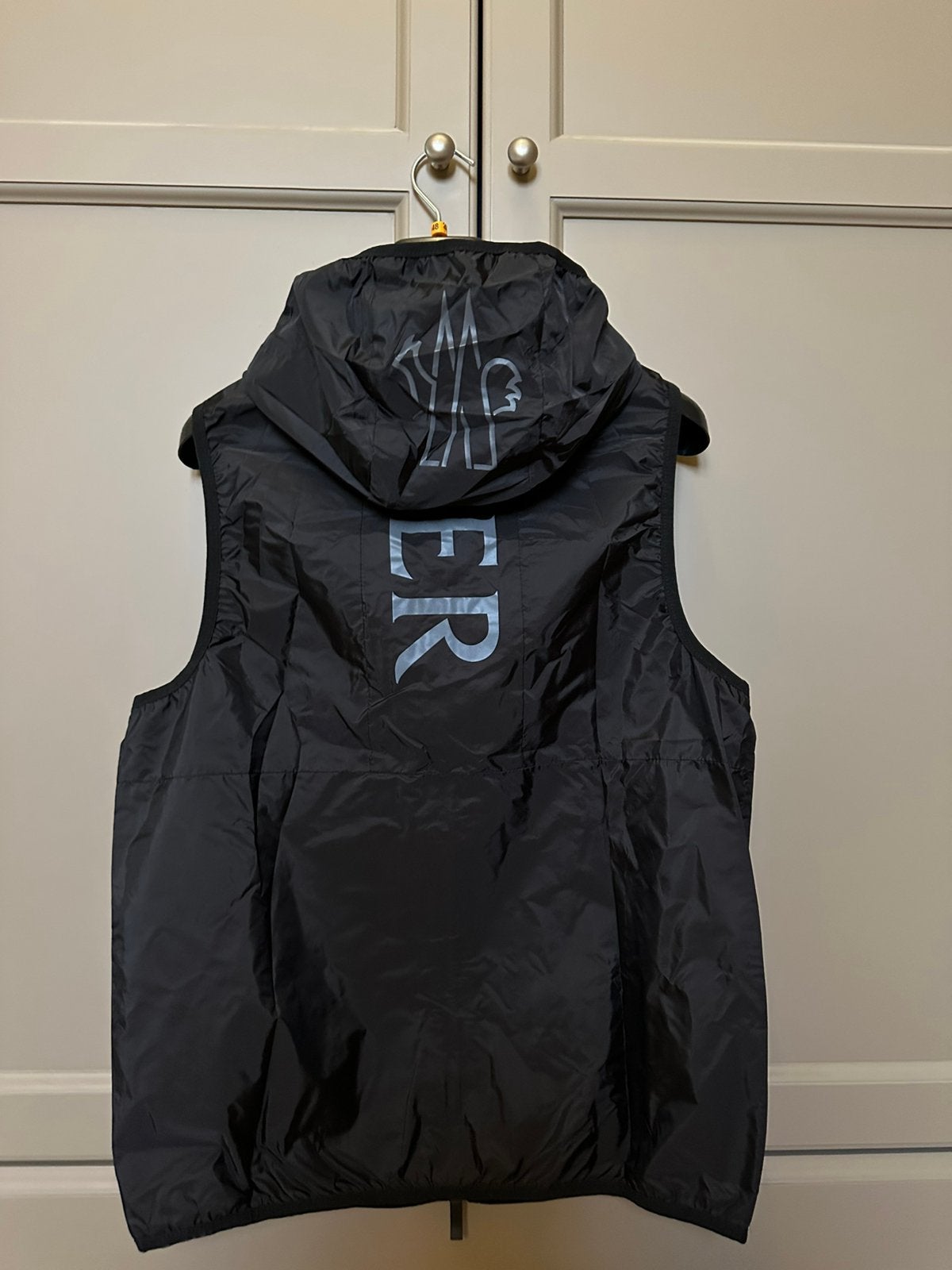 Veste d'été Moncler Moretan, Vêtements | Hommes, Blousons sans Manches, Envoi, Comme neuf, Taille 48/50 (M), Noir