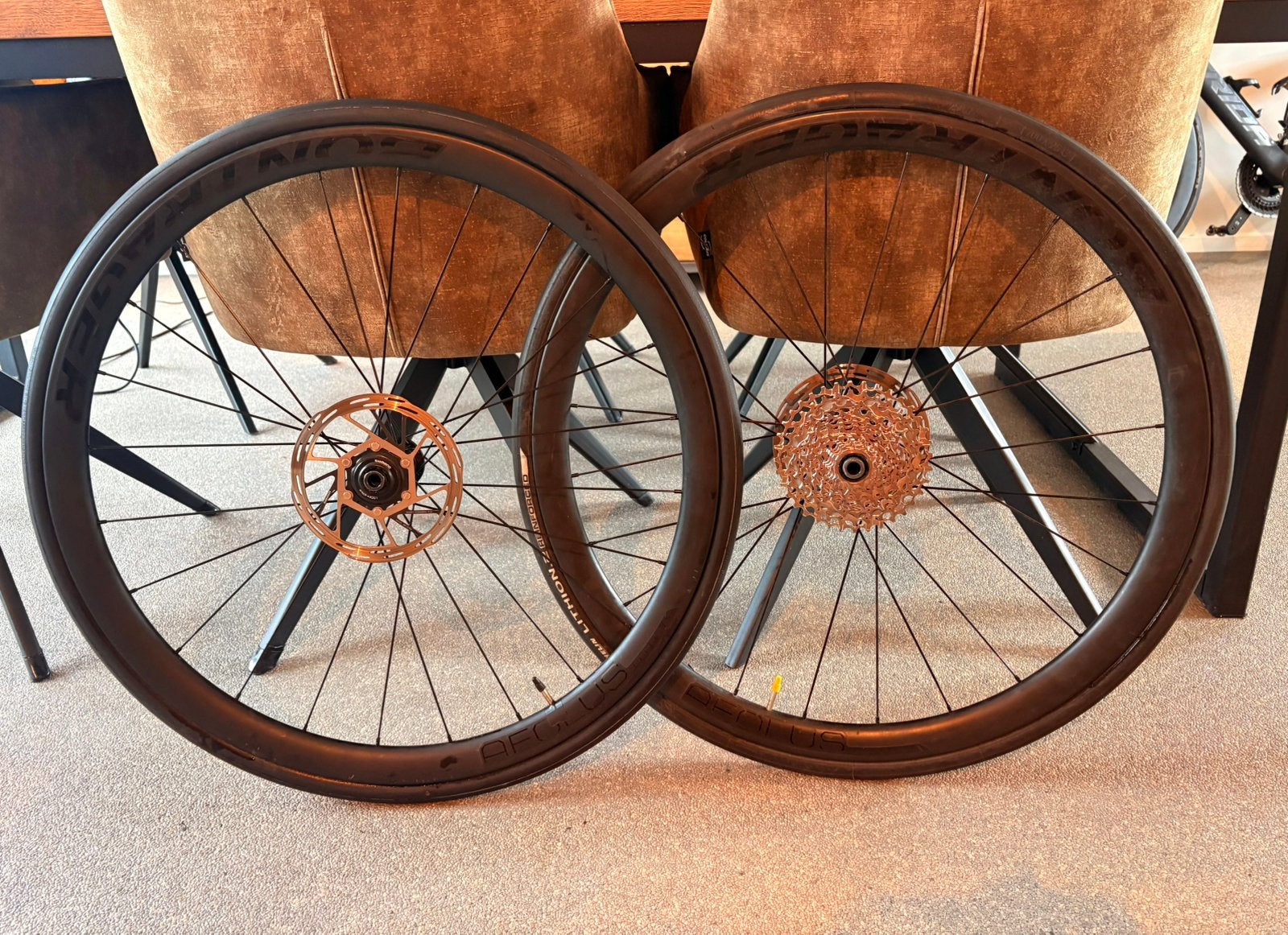 Bontrager Aeolus Elite TLR 35 disc XDR SRAM, Zo goed als nieuw, Racefiets, Carbon, Ophalen