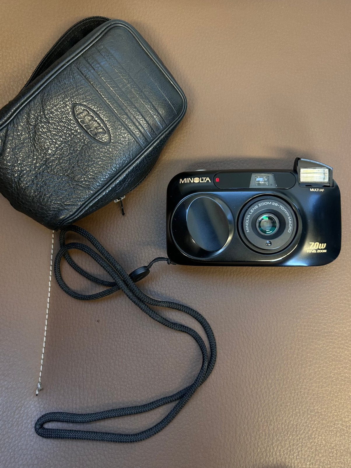 Minolta Riva Zoom 70W 35mm Analoge Camera + Etui, Ophalen of Verzenden, Gebruikt, Compact, Minolta