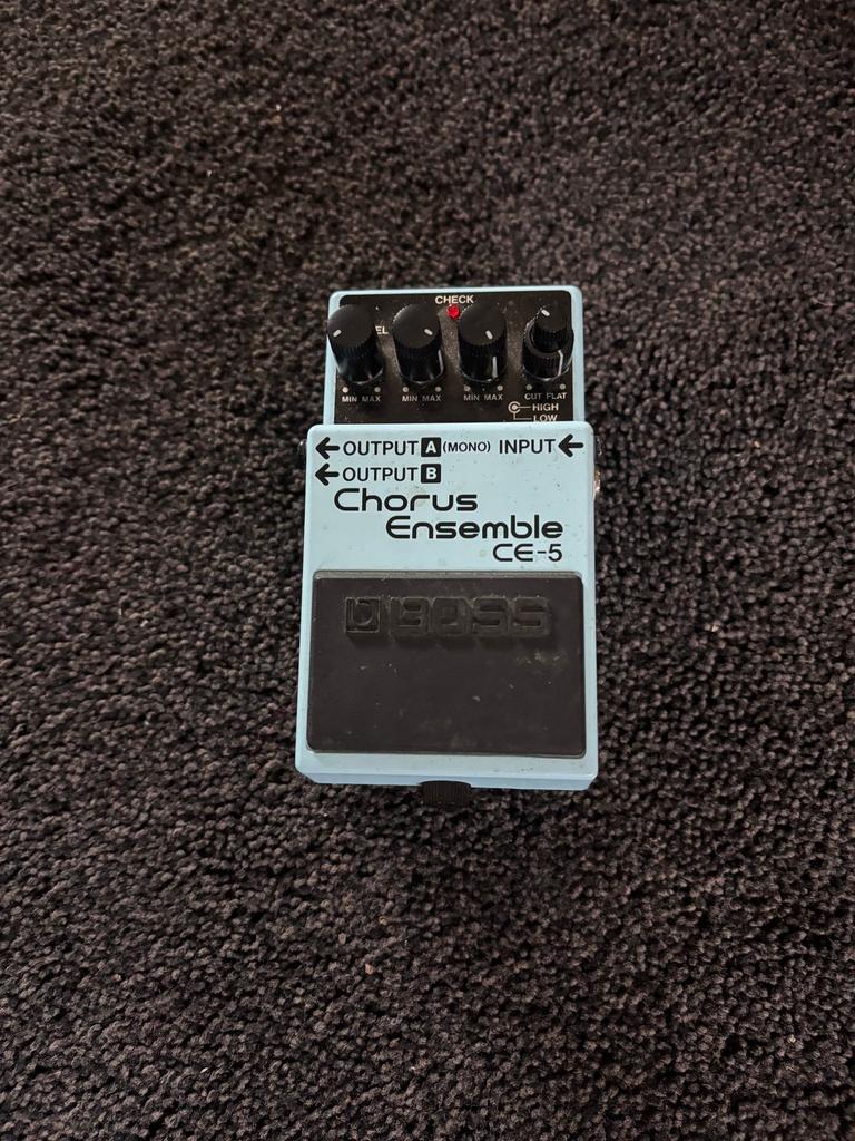 Boss ce-5 choruss, Musique & Instruments, Effets, Enlèvement ou Envoi, Comme neuf, Chorus