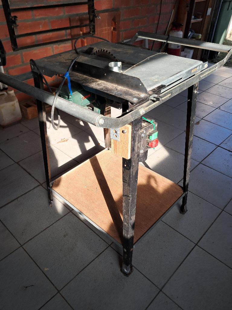 zaagtafel Bosch, Doe-het-zelf en Bouw, Ophalen, Gebruikt, Cirkelzaag, 600 tot 1200 watt