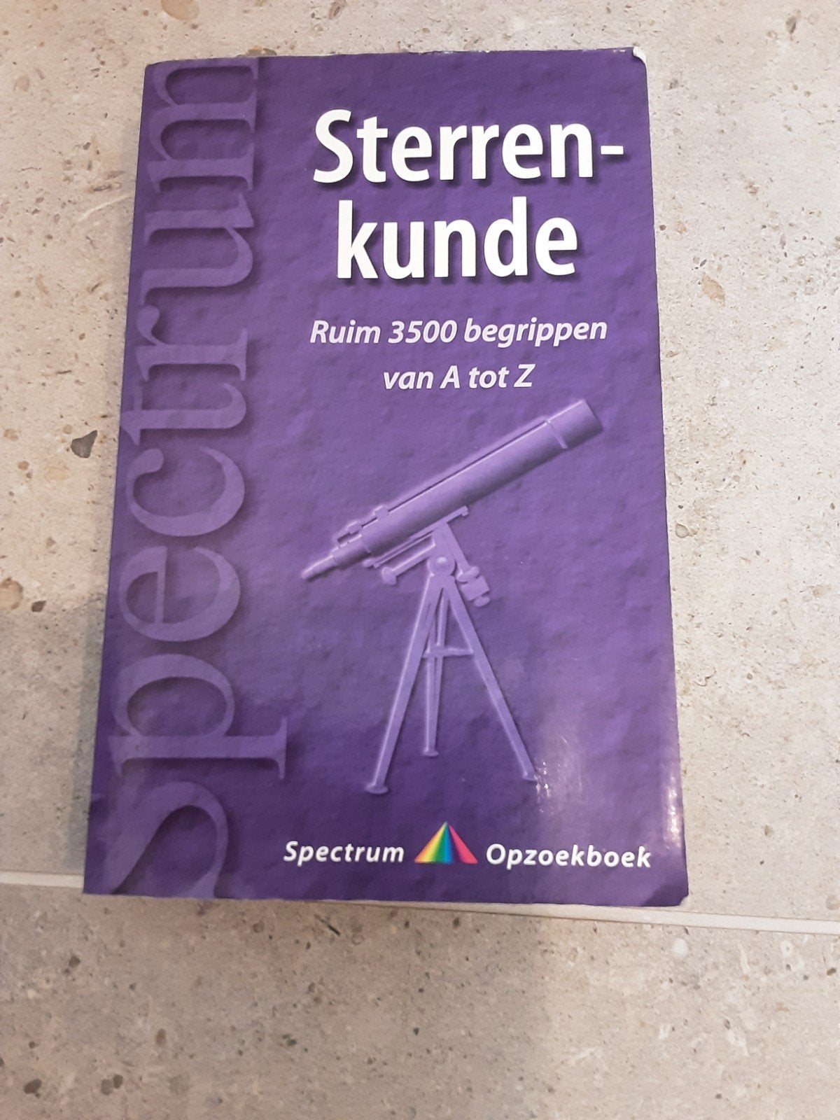 sterrenkunde ruimte 3500 begrippen, Boeken, Ophalen of Verzenden, Gelezen, Nederlands