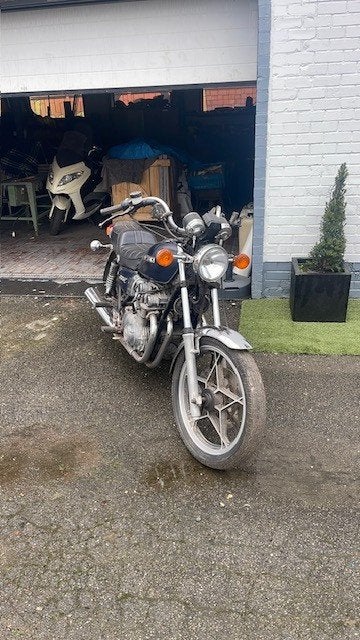 Suzuki GS650L Oldtimer Cardan Aandrijving, 750 cm³, Entreprise, Chopper, 4 cylindres