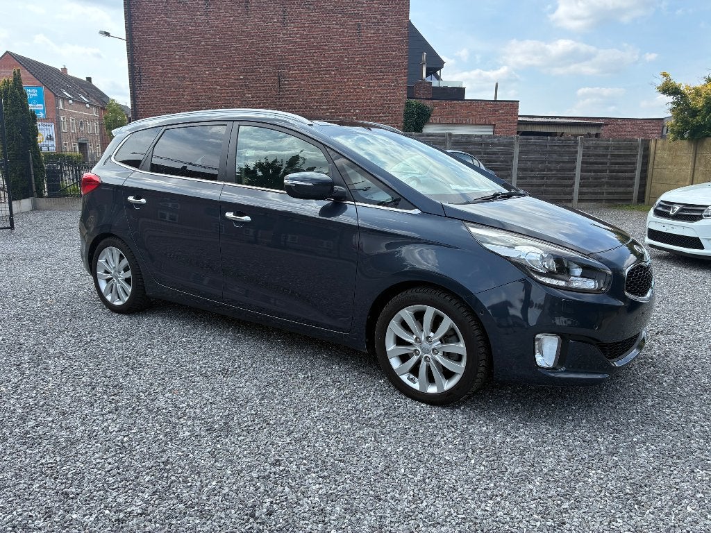 Kia Carens AUTOMAAT 2.0i AC NAVI LEDER CAMERA 1st eig OHboek, Auto's, Automaat, Dealer onderhouden, Euro 6, Leder