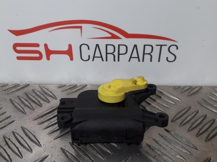Kachelklep Motor van een Volkswagen Golf Plus, Gebruikt, -, Volkswagen, -