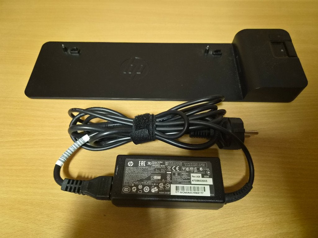 HP 2013 UltraSlim Docking Station + originele voeding, Computers en Software, Ophalen of Verzenden, HP, Docking station, Gebruikt