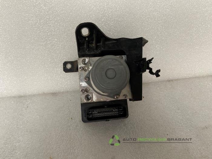 Pompe ABS d'un Jeep Renegade, Jeep, -, 3 mois de garantie, Utilisé