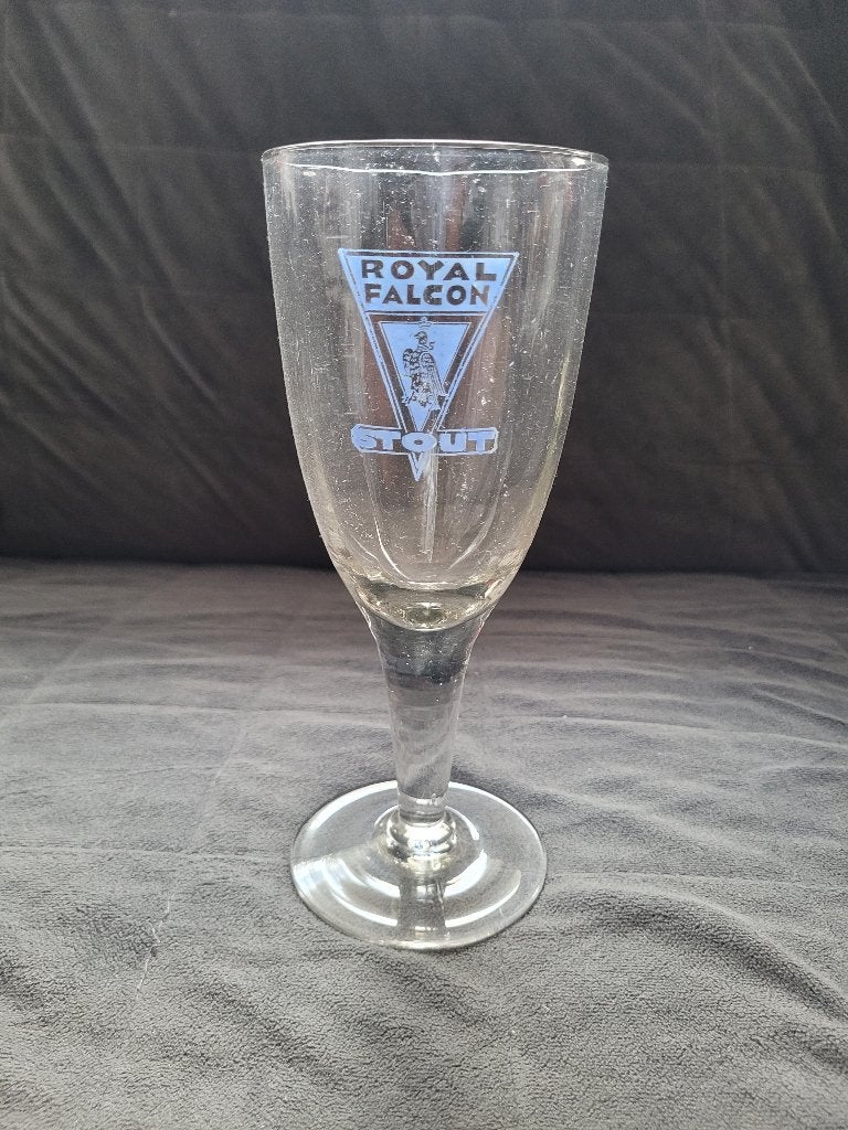 Gefacetteerd Royal Falcon Stout bierglas, Ophalen of Verzenden, Gebruikt, Glas of Glazen, Overige merken