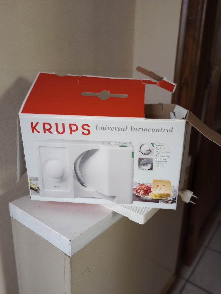 Snijmachine voor brood groenten en vlees, Snijmachine, Ophalen, Zo goed als nieuw, Metaal