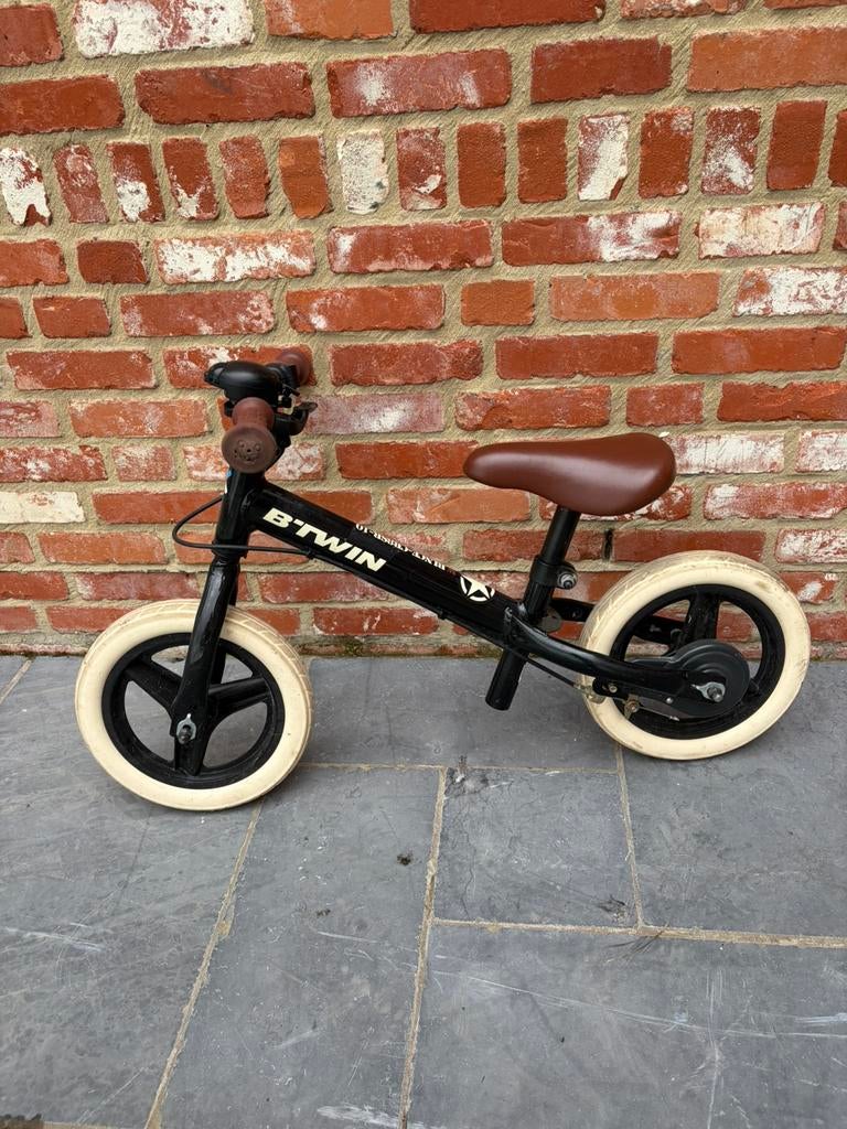 B’TWIN loopfiets / loopfietsje – goede staat, Vélos & Vélomoteurs, Vélos | Vélos pour enfant, Utilisé, Enlèvement