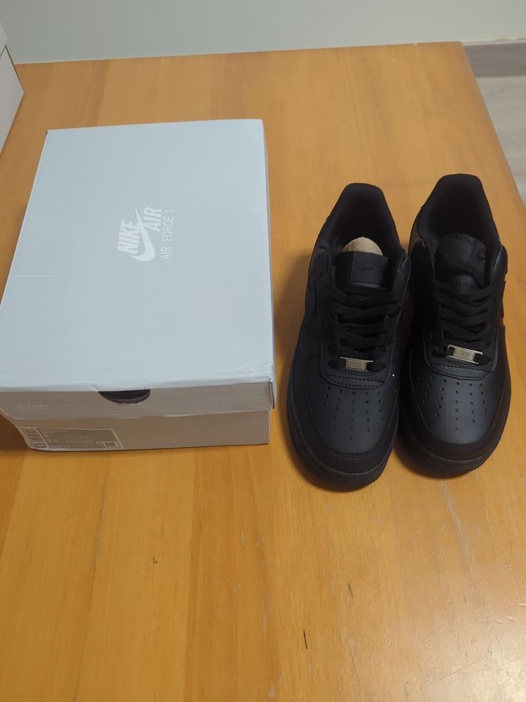 Air force 1 neuve 41, Envoi, Neuf, Noir