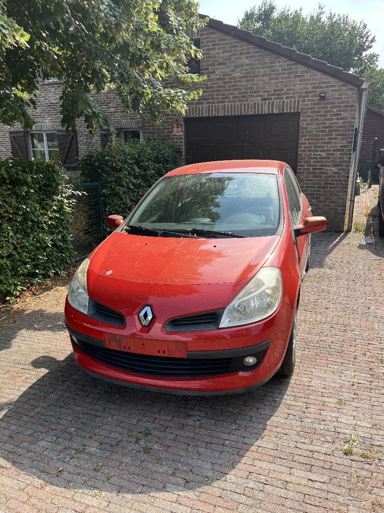 Renault Clio - EURO 4 - PRÊTE A IMMAT, Autos, Renault, Particulier, Clio, ABS, Airbags, Air conditionné, Verrouillage central