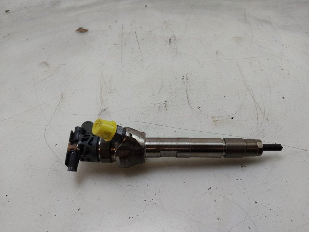 INJECTEUR FAP BMW 5 serie Touring (G31) (01-2017/05-2022), Utilisé, BMW, Petuelring 130
80809  München, DE, Bayerische Motoren Werke AG