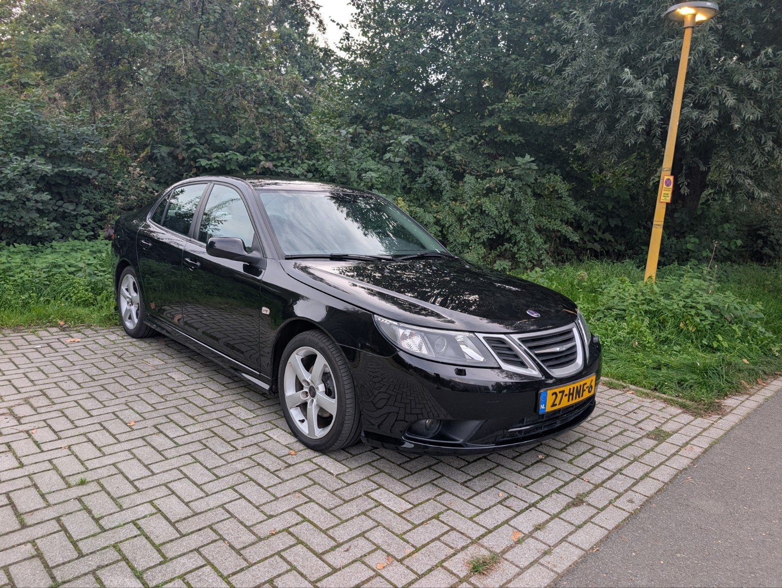 Zeer mooie Saab 9-3 1.8 Turbo. Lage kilometerstand., Auto's, Voorwielaandrijving, 4 deurs, Zwart, 4 cilinders