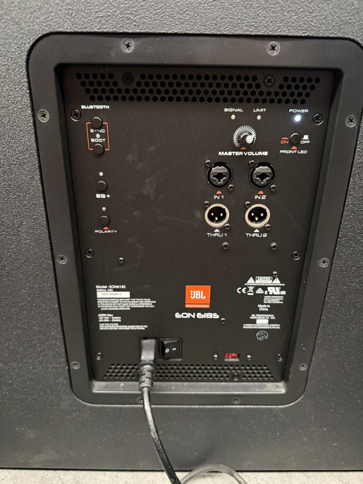 jBL ION 618s sub, Ophalen, JBL