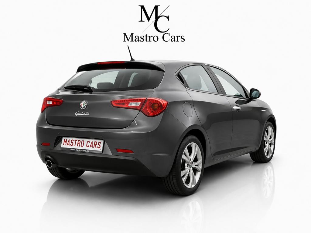 Alfa Romeo Giuletta 1.4 115ch 2013 119.000km Garantie, Autos, Alfa Romeo, Achat, Garantie prolongée, Boîte manuelle, Noir