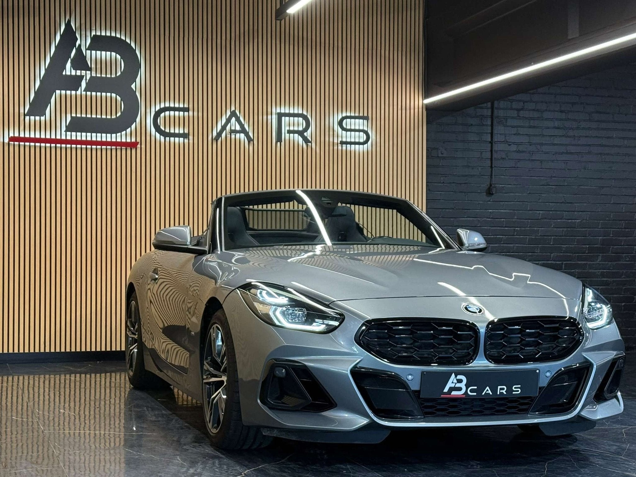 BMW Z4 2.0IAS SDRIVE20I PACK M * GARANTIE 12 MOIS *, Auto's, Automaat, 145 kW, Gebruikt, Zwart