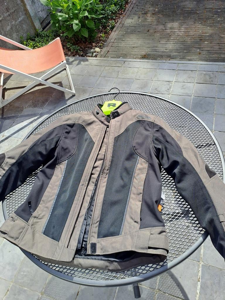 Motorjas Richa, Motoren, Ophalen