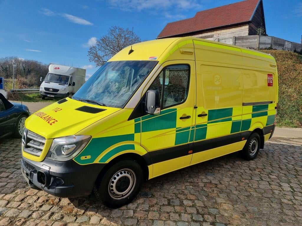 Ambulance, ziekenwagen, camper, minibus, Particulier, Te koop