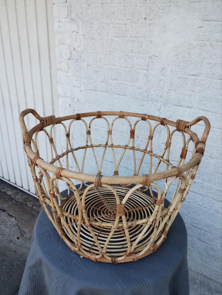 Vintage grote rotan mand... mooie staat..., Huis en Inrichting, Ophalen of Verzenden, Mand