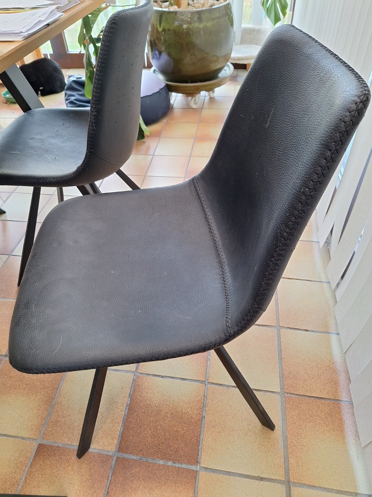 6 zwarte eetkamerstoelen, Huis en Inrichting, Stoelen, Ophalen, Leer