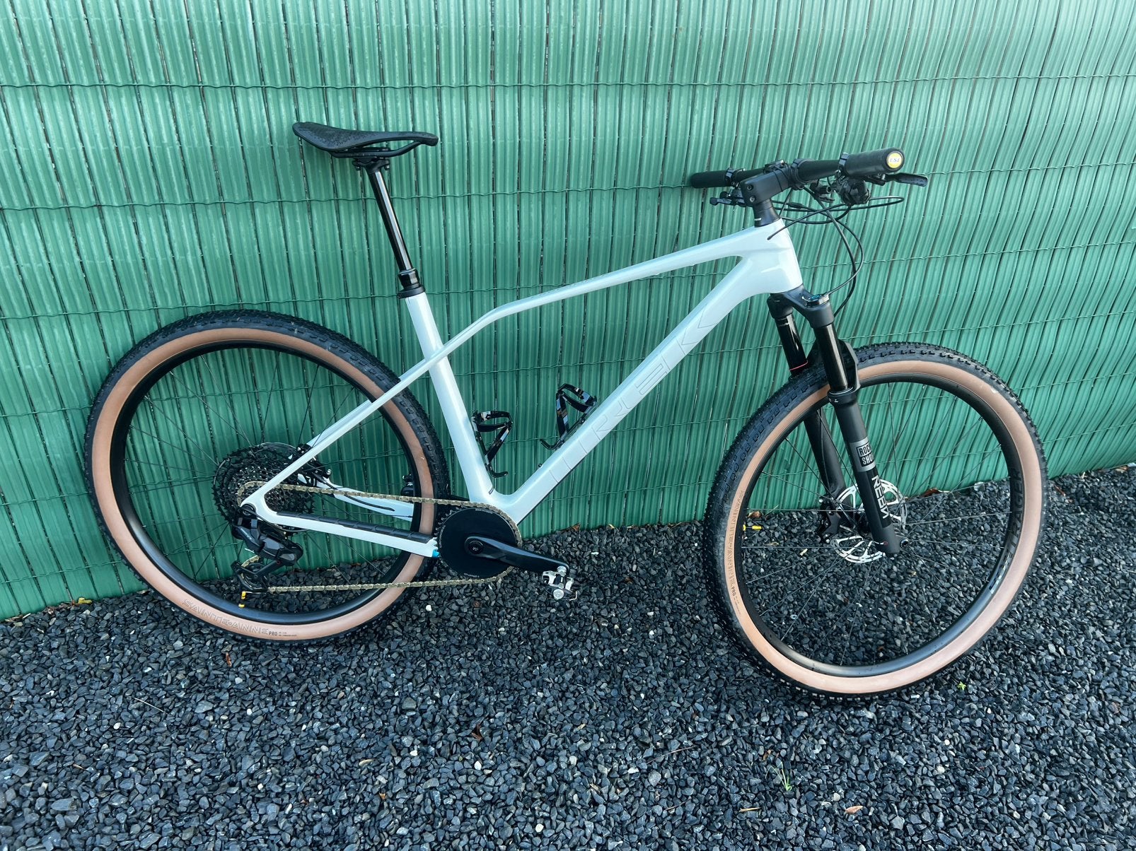 Carbone Trek Procaliber 2027, Vélos & Vélomoteurs, Comme neuf, Enlèvement, Hommes, Frein à disque