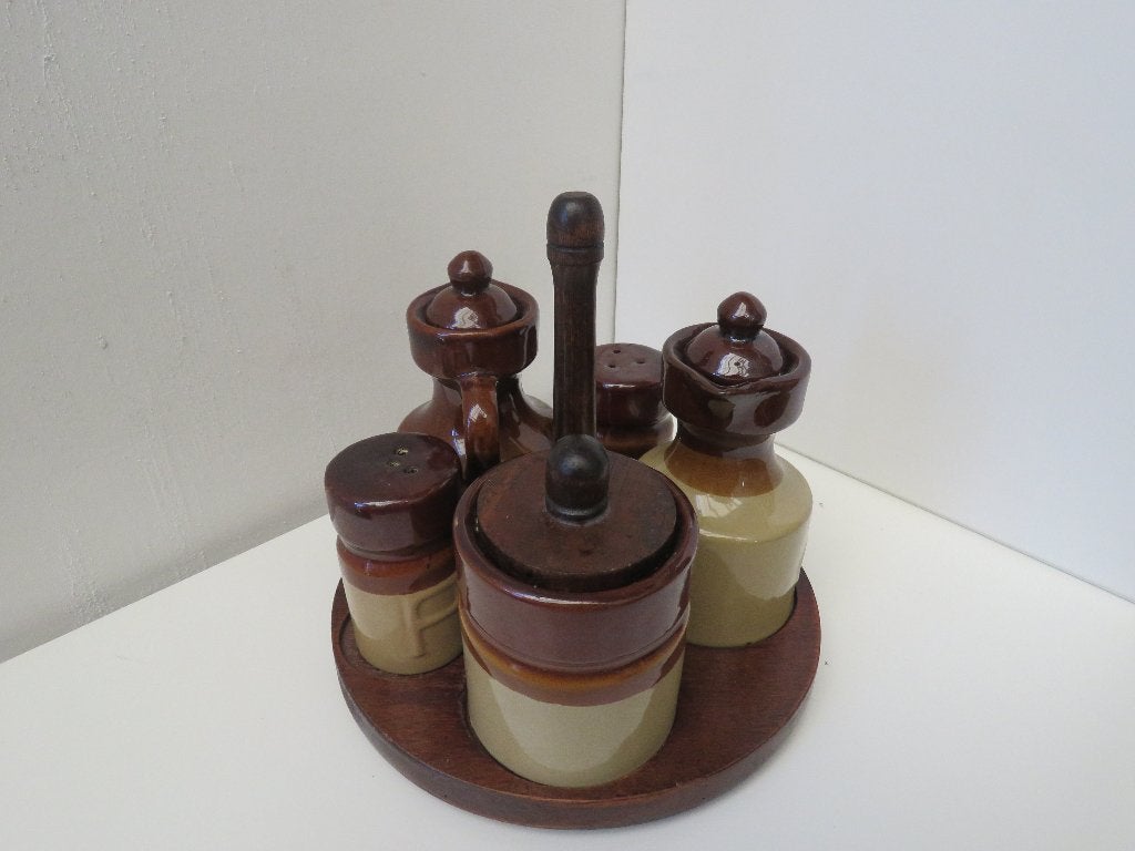 Salière et poivrière vintage , huile, vinaigre et moutarde, Antiquités & Art, Enlèvement ou Envoi