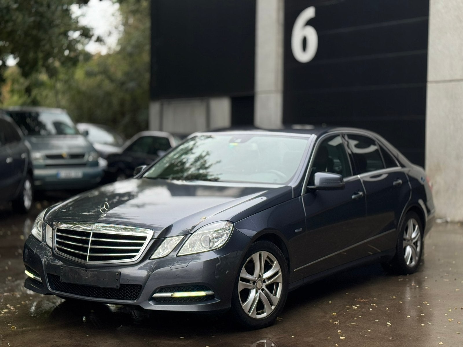 Mercedes Benz E200 cdi avantgarde | 2011 | Automaat 276Dkm, Autos, 100 kW, Achat, Ordinateur de bord, Noir