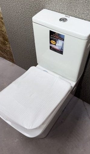 TOILETTES, Enlèvement, Neuf