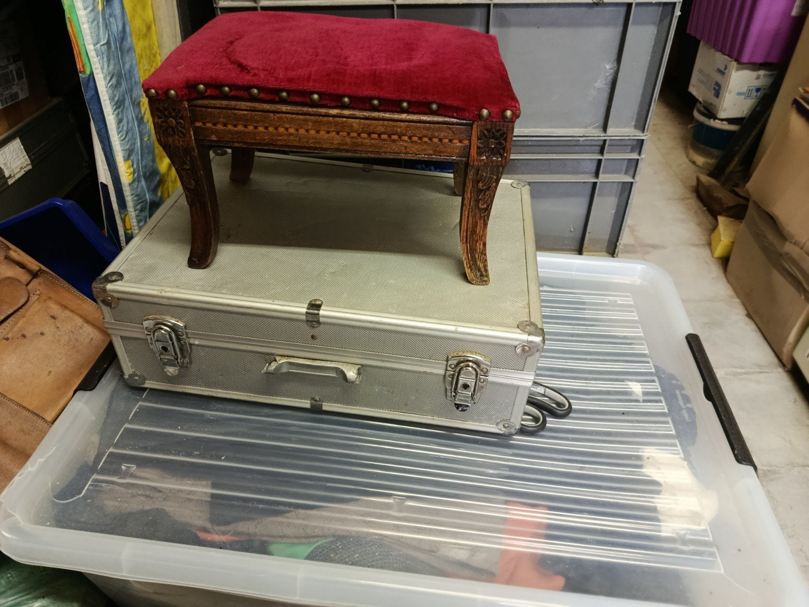Voet tafeltje. 19de eeuws, Handtassen en Accessoires, Beautycases, Ophalen