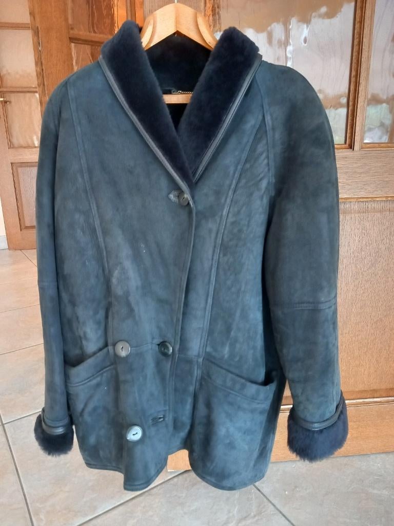 Manteau femme en mouton retourné, Enlèvement, Comme neuf, Taille 42/44 (L), Vert