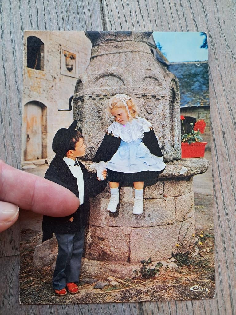 Pk met typische klederdracht uit Bretagne, Ophalen of Verzenden
