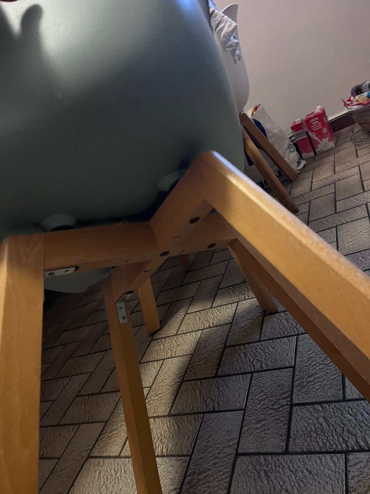 Mooie stoelen 3 in goed conditie en 1 heeft behandelingnodig, Ophalen, Zo goed als nieuw