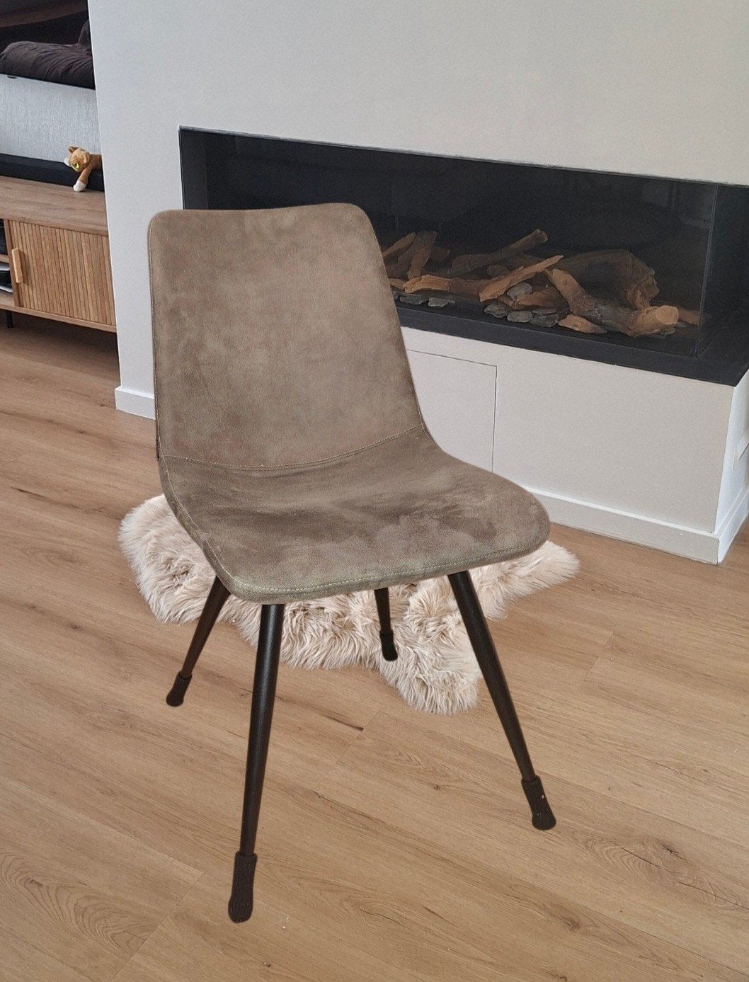 6 grijze stoelen, Ophalen
