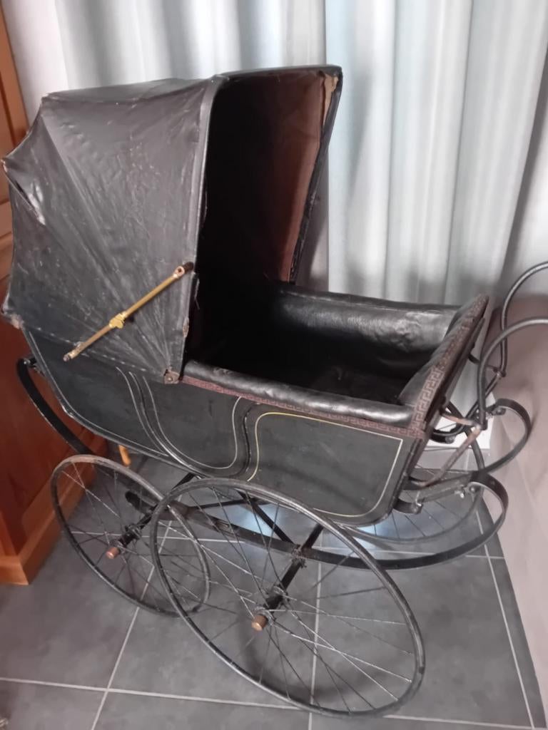 Originele antieke kinderwagen  1920, Antiek en Kunst, Ophalen