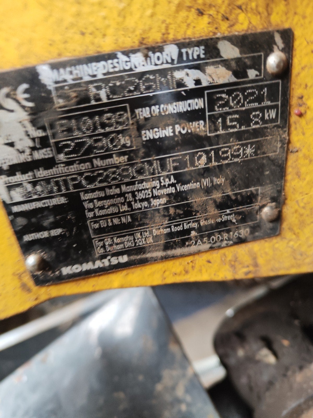 grue  Komatsu pc 26mr, Enlèvement