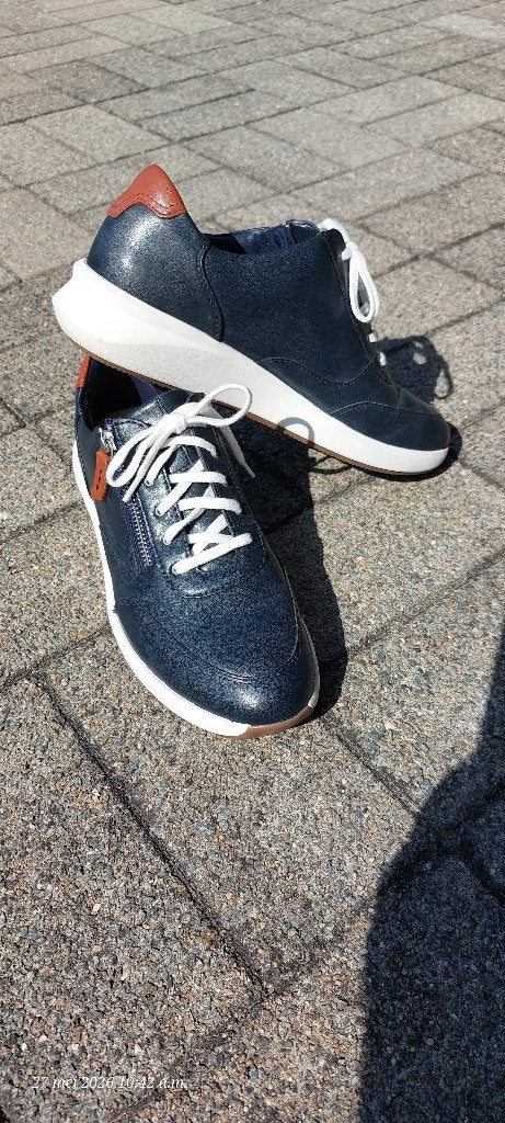 Clarks Damesschoenen, Kleding | Dames, Schoenen, Blauw, Ophalen of Verzenden, Zo goed als nieuw, Sneakers