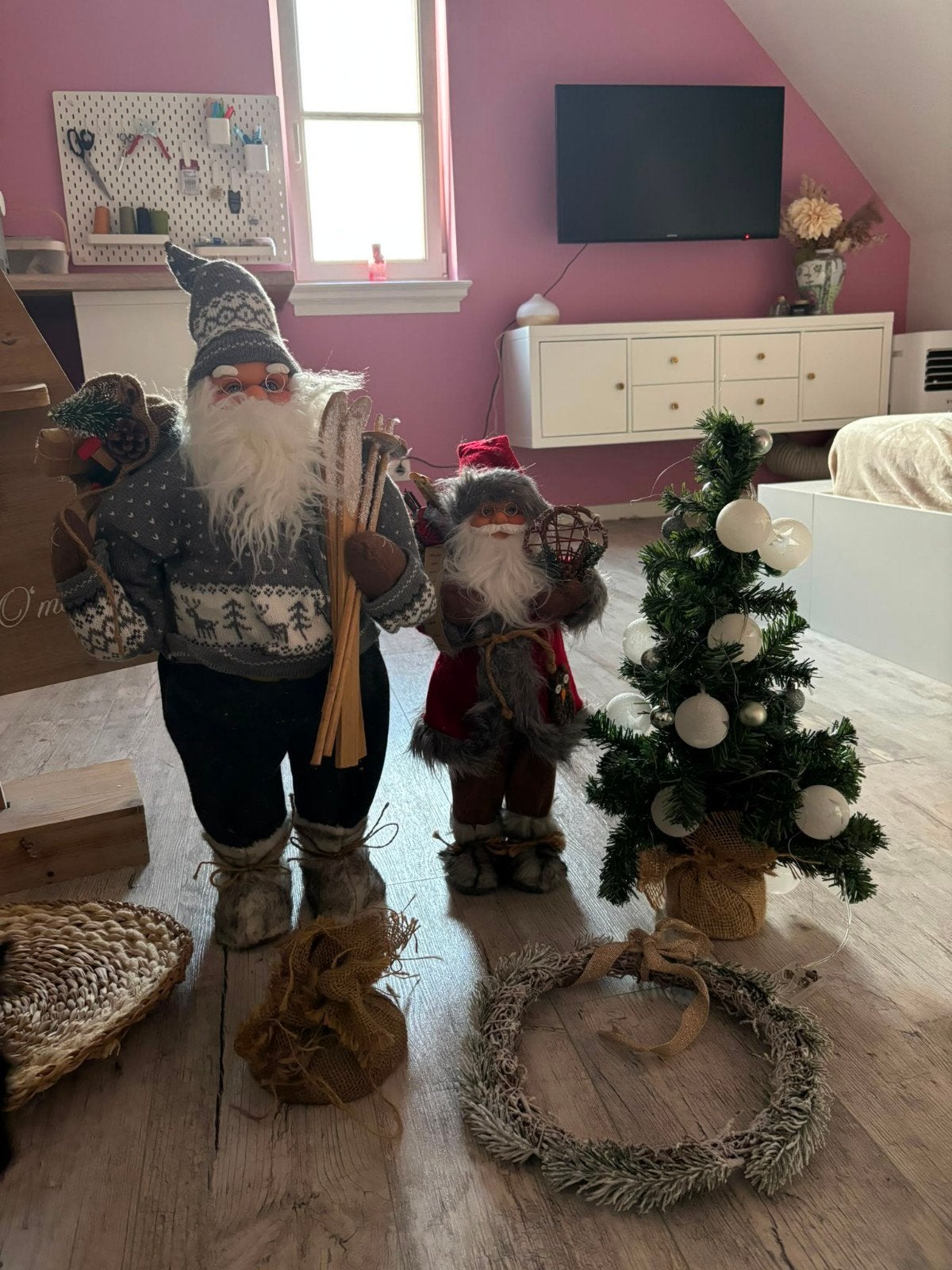 Lot kerstspullen, Enlèvement