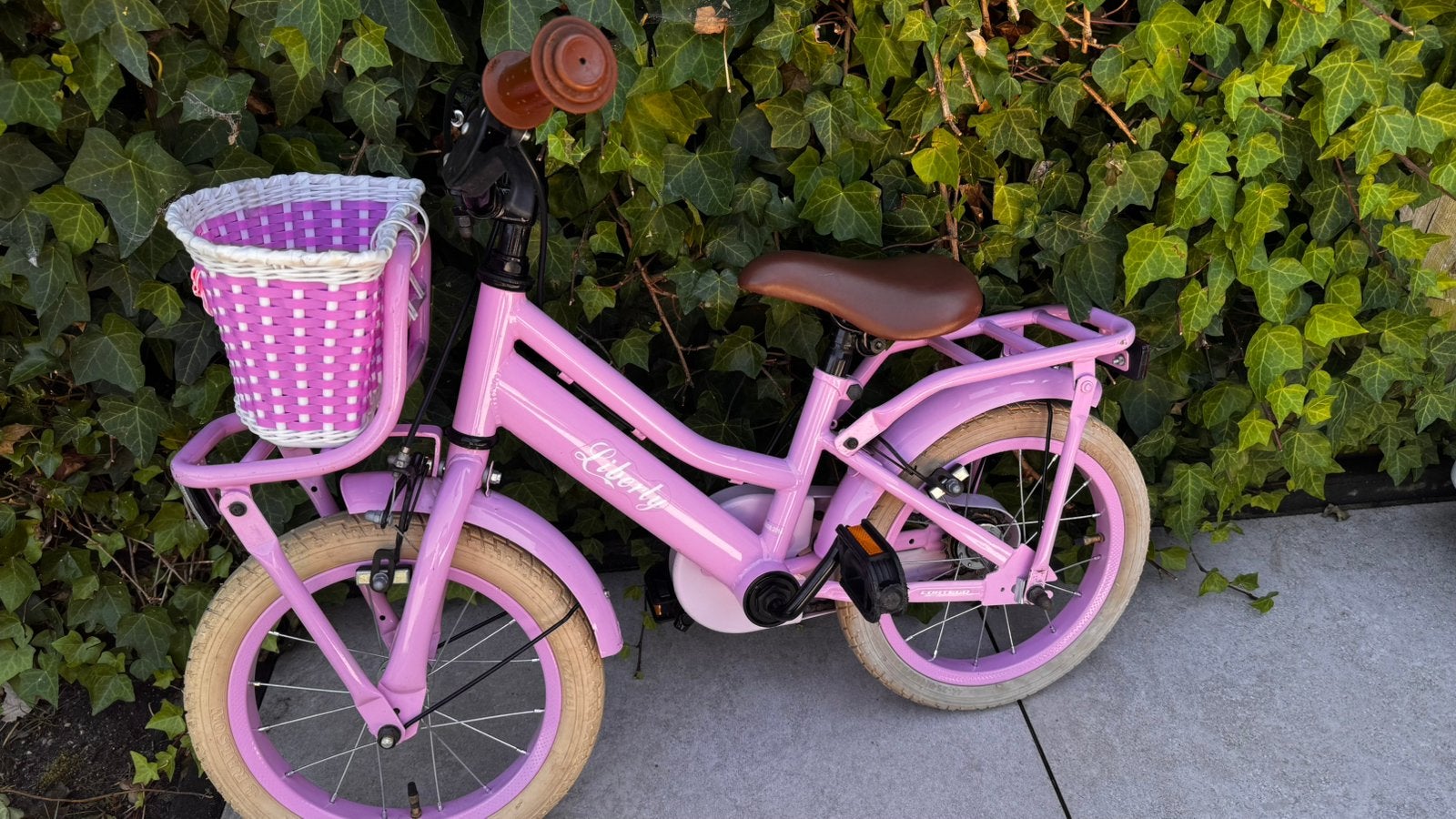 Vélo Liberty pour filles — rose — 14 pouces, Enlèvement, Comme neuf, 14 pouces ou moins