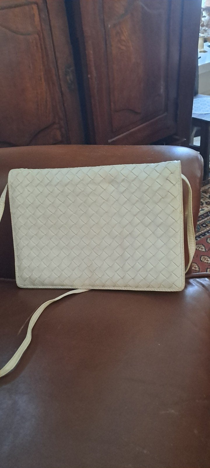 Vintage Bottega Veneta handtas, Ophalen of Verzenden, Zo goed als nieuw, Overige kleuren, Schoudertasje