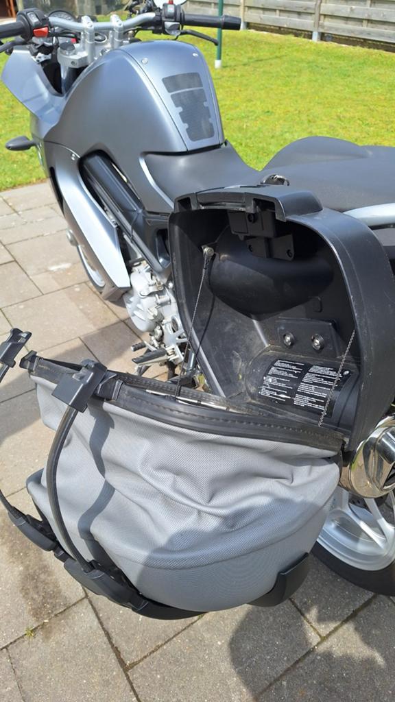 Mooie F800st in prima staat.