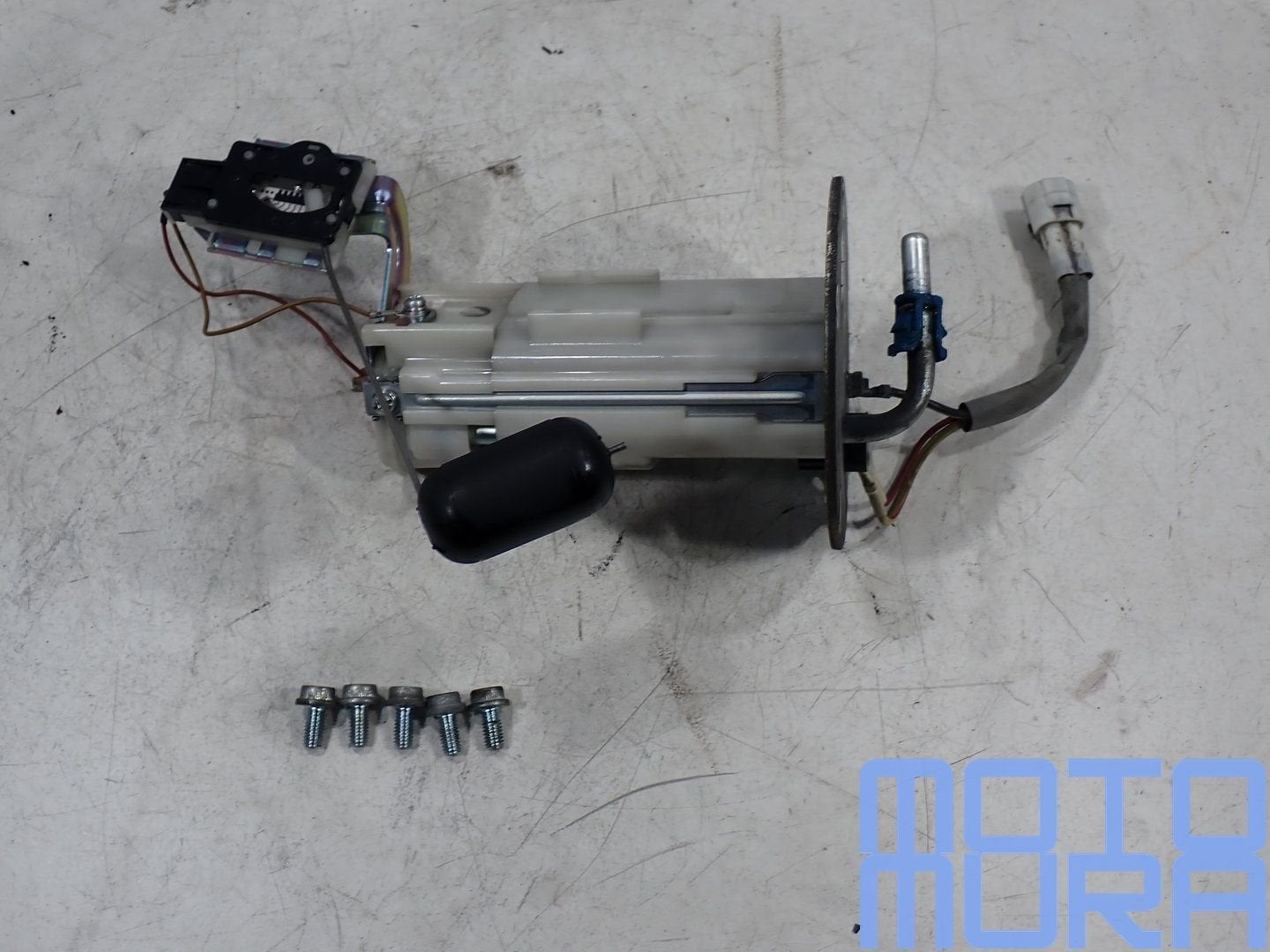 Suzuki DL 650 V-Strom 2012 - 2015 : pompe à carburant, pompe, -, Utilisé, -, -