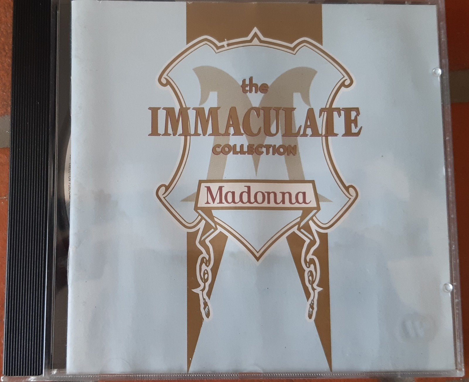 MADONNA Immaculate, Ophalen
