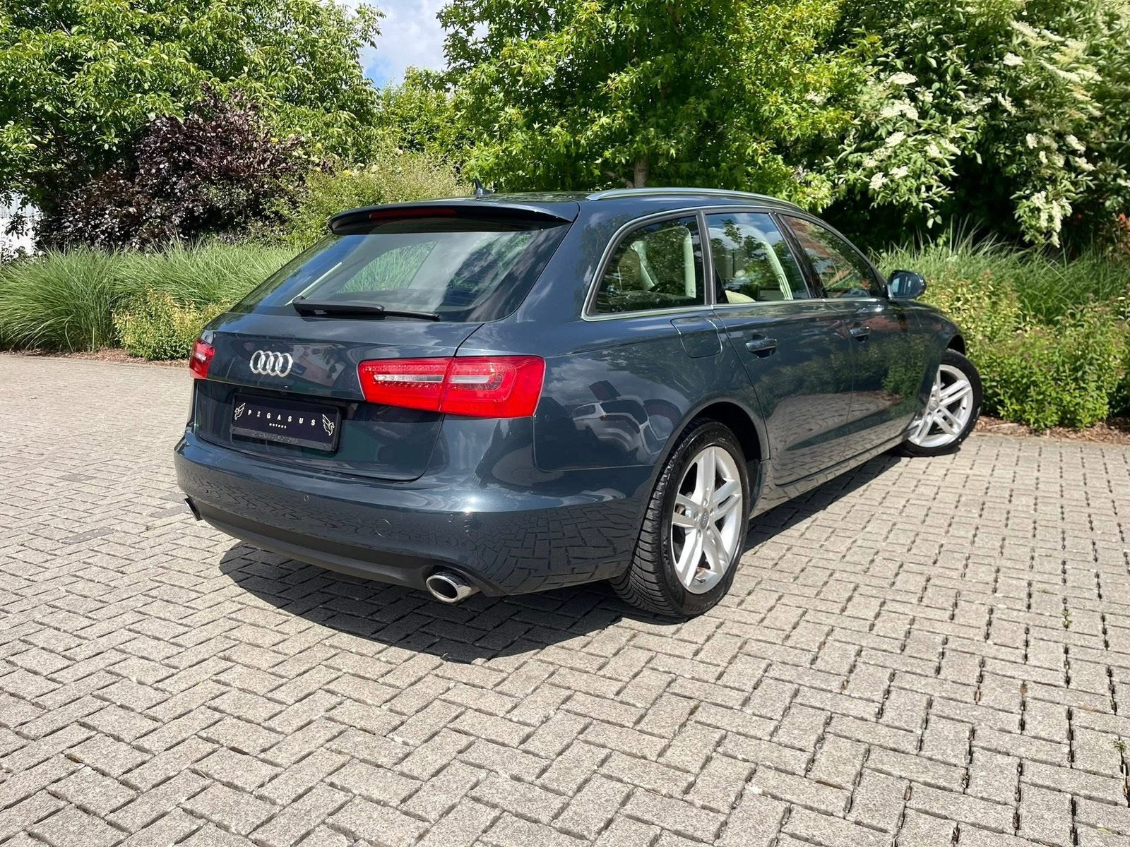 Audi A6 3.0 - 2014/260.000km/204PK - Automaat, Auto's, https://public.car-pass.be/vhr/24b50e25-7598-46b5-a5f3-e7c973b8bb2b, Leder