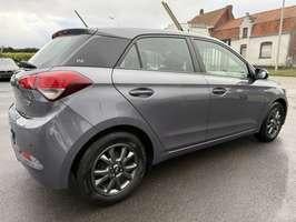 Hyundai i20 1.2i, Autos, Hyundai, Argent ou Gris, Achat, Euro 6, Entreprise