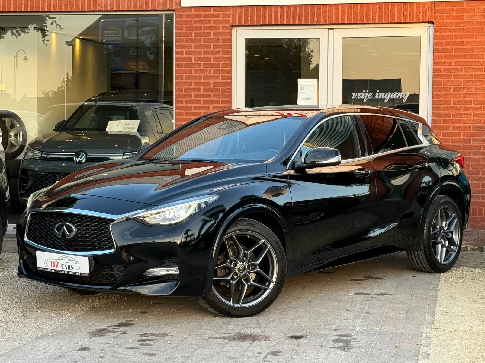 INFINITI Q30 S 1.5D 109CH |NAVI | TOIT PANO | BOSE | LED |, Autos, Cuir et Alcantara, Achat, Entreprise, https://public.car-pass.be/vhr/275a608a-63d5-444e-98c9-5ac0e1c568ca